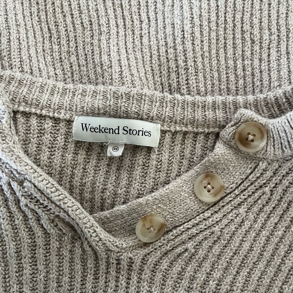 Weekend Stories Sweater - Picture 3 of 4